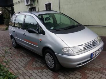 Volkswagen Sharan (7 személyes)